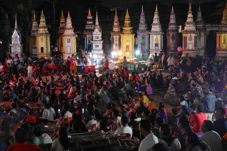 świątynia Wat Phabat w Pakxe w Laosie