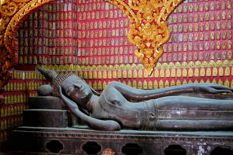 Wat Xieng Thong w Luang Prabang w Laosie