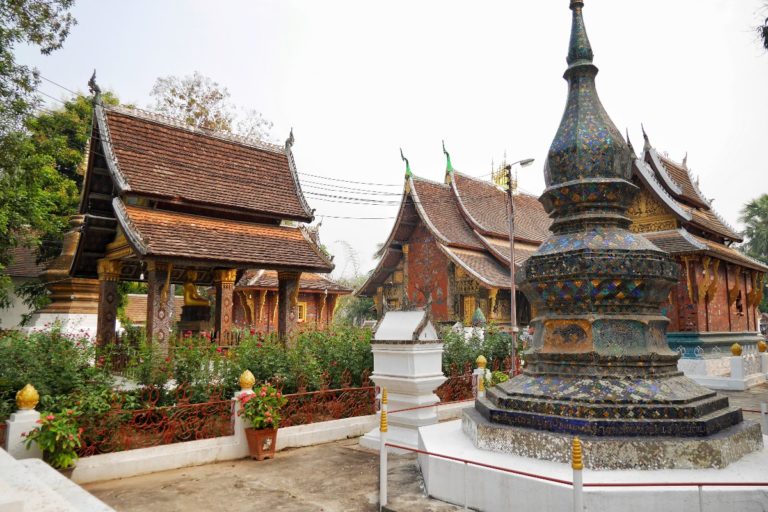 Wat Xieng Thong w Luang Prabang w Laosie