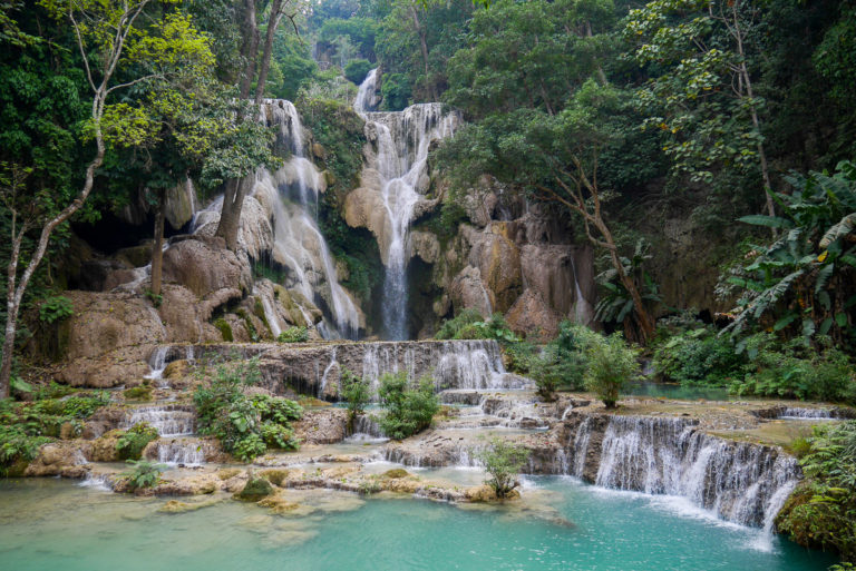 wodospad Kuang Si w Laosie