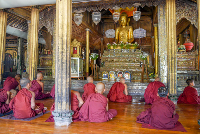 świątynia Shwe Yan Pyay w Birmie