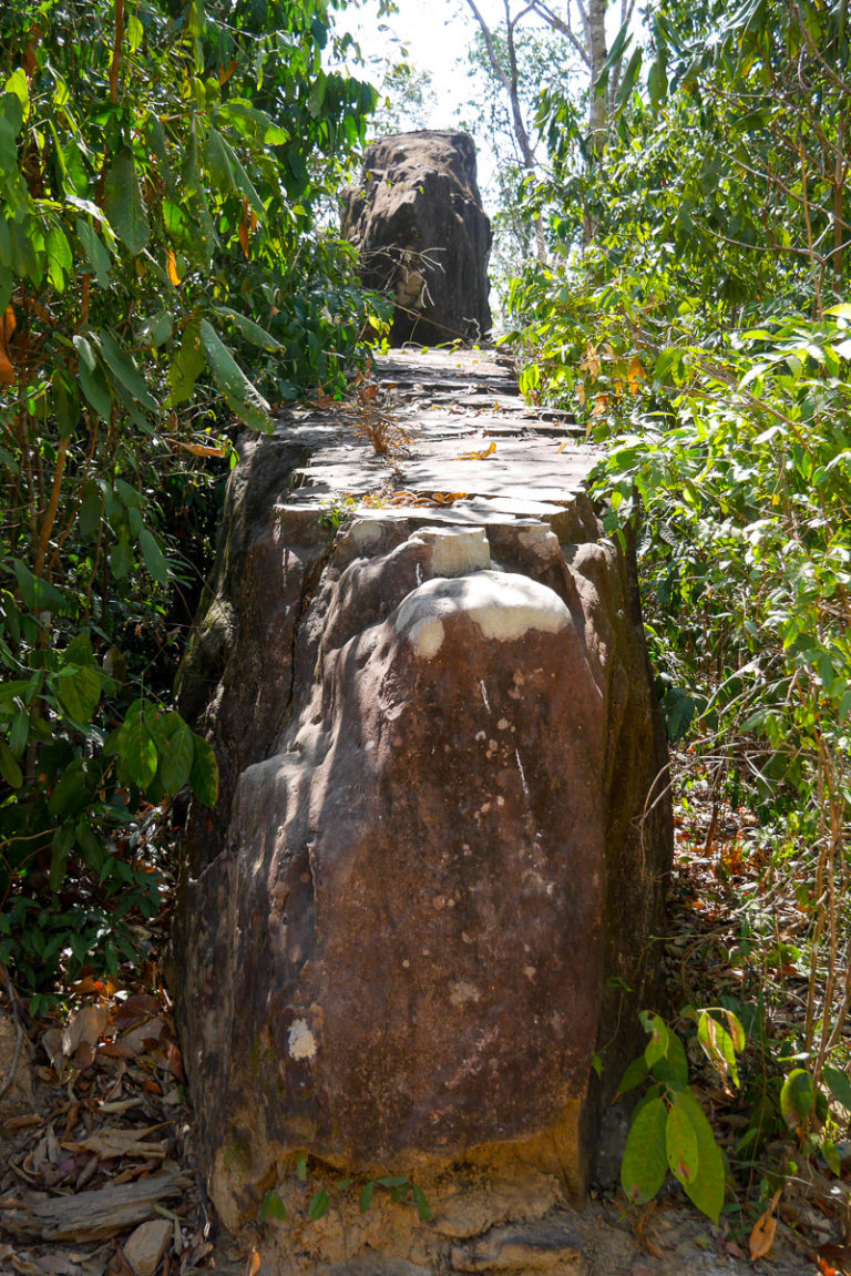 Laos, Kampaeng Yark niedaleko Thakhek