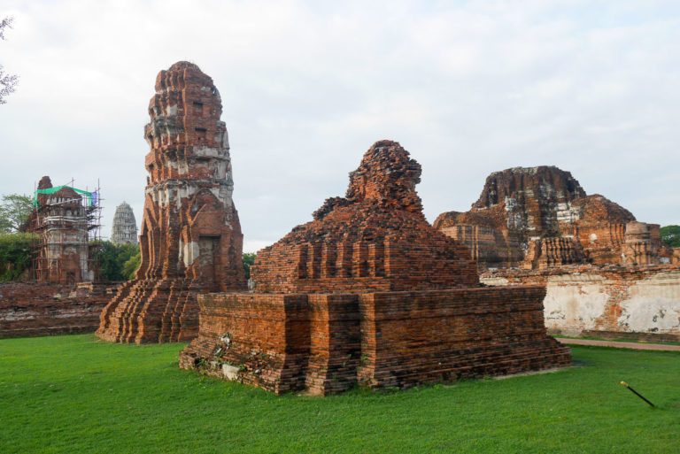 Wat Maha That - Świątynia Wielkiej Relikwii w Ayutthaya