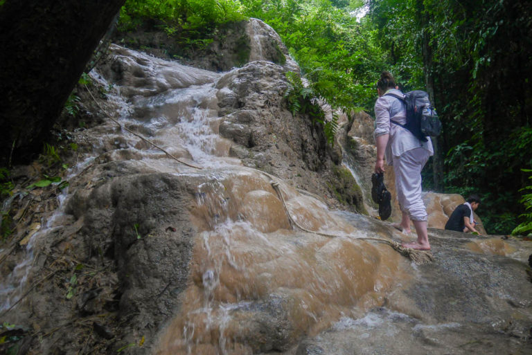 Wodospad Bua Tong