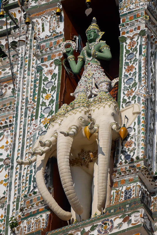 Indra na trzygłowym słoniu Erawan